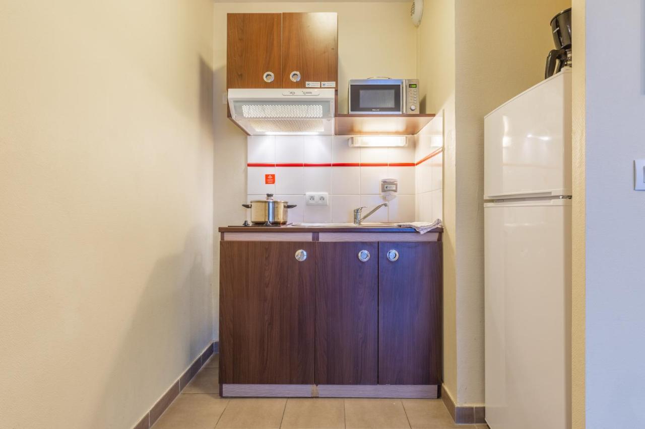 Zenitude Hotel-Residences Magny les Hameaux Bagian luar foto
