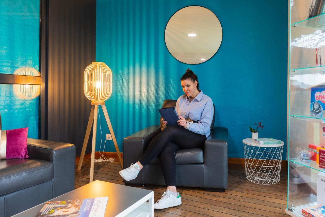 Zenitude Hotel-Residences Magny les Hameaux Bagian luar foto