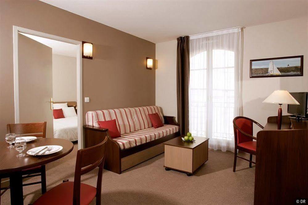 Zenitude Hotel-Residences Magny les Hameaux Bagian luar foto